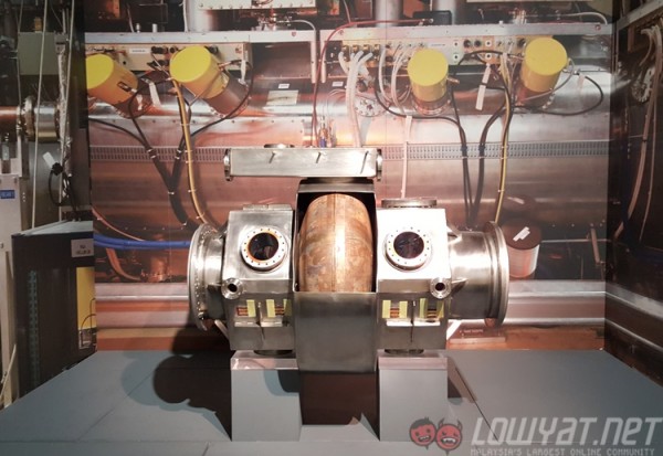 large-hadron-colliider-exhibition-artscience-museum-singapore-10