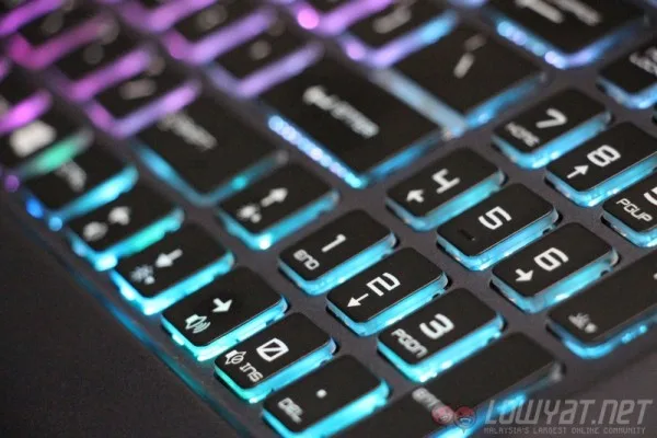 msi-gs70-review-19