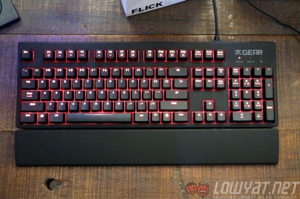fnatic-gear-rush-mechanical-keyboard-1