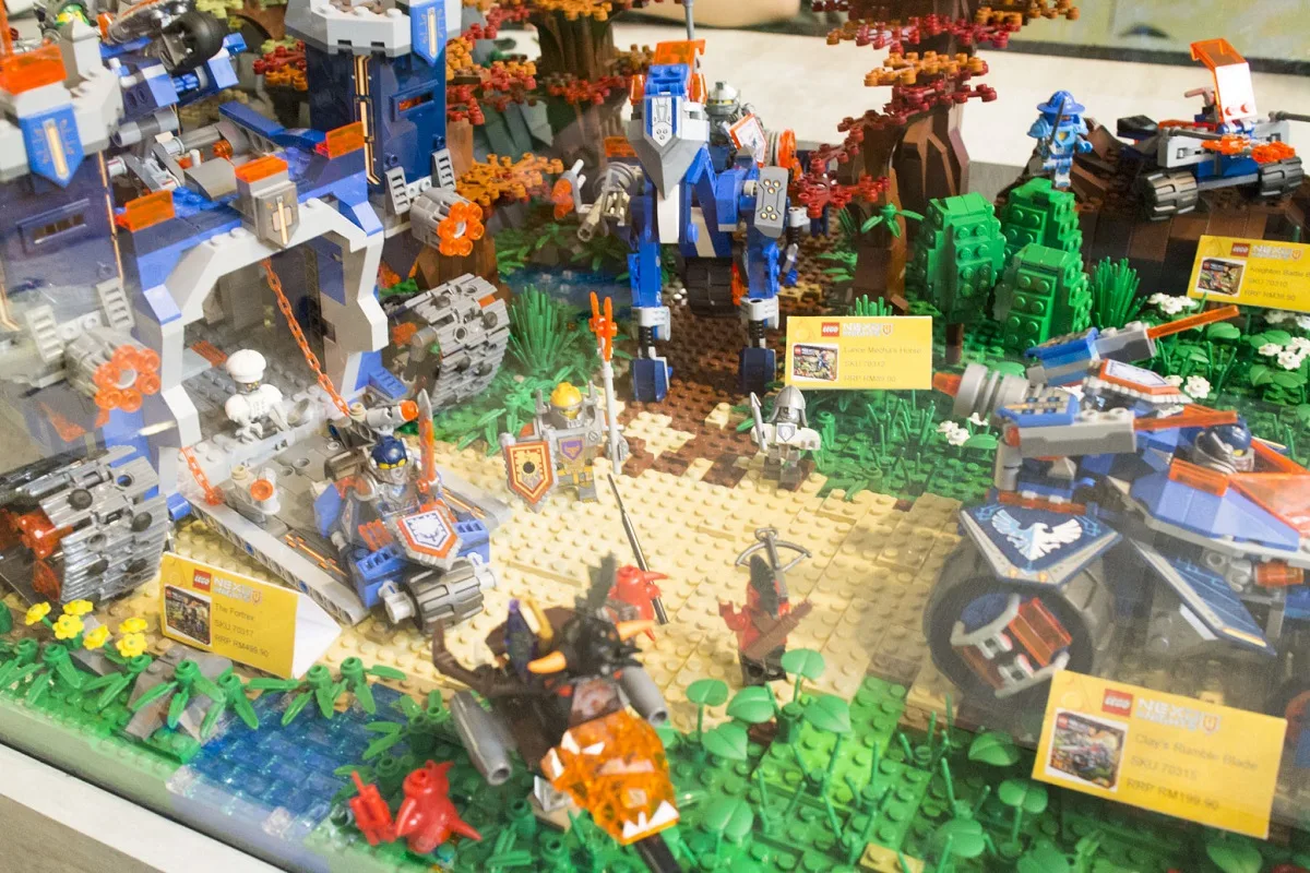 Lego Nexo Knights Display