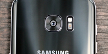 Samsung Galaxy S7 Edge Review 14