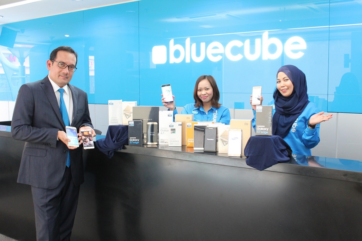 First-Ever Celcom Blue Cube Day Offers Up To 70% Off Smartphones