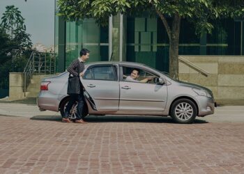 grab car e-hailing fare