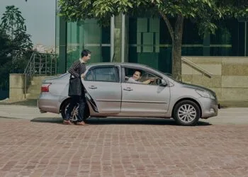 grab car e-hailing fare