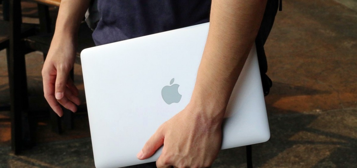 Apple-MacBook-2015-How-Can-I-Live-42