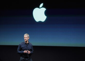<> on October 4, 2011 in Cupertino, California.