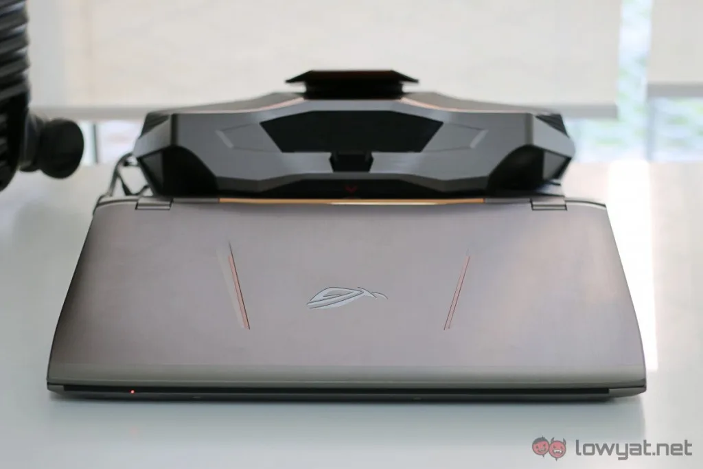 Asus-GX700-Liquid-Cooled-Gaming-Laptop-Review-03