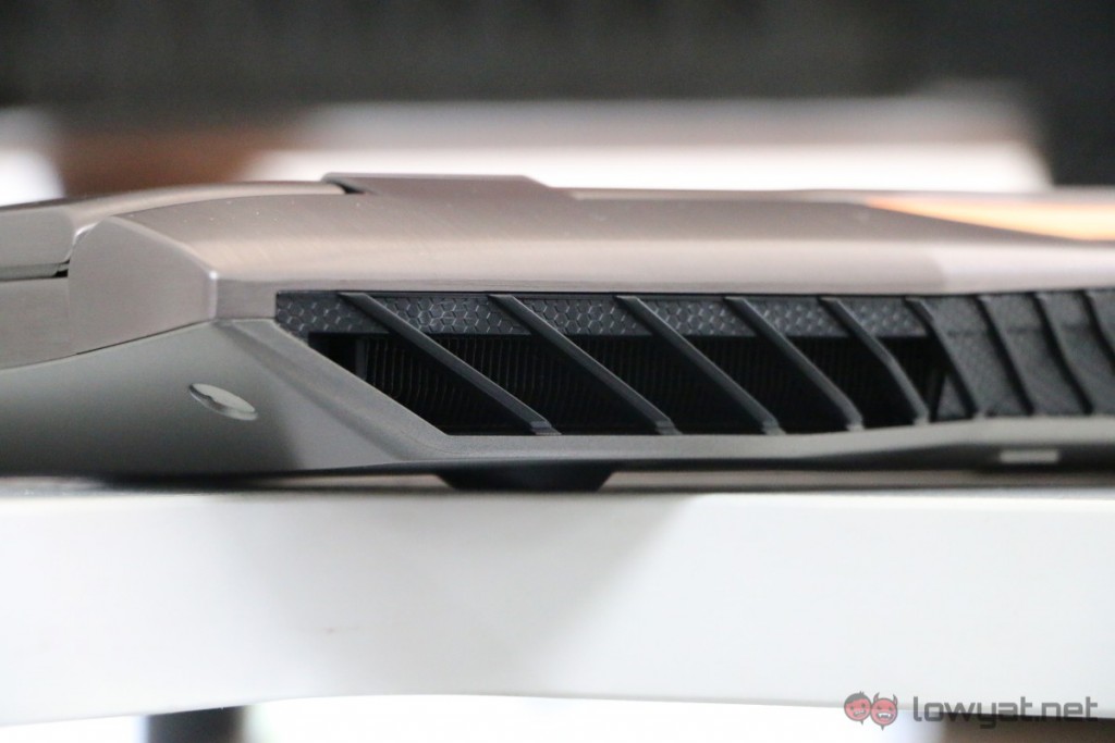 Asus-GX700-Liquid-Cooled-Gaming-Laptop-Review-17