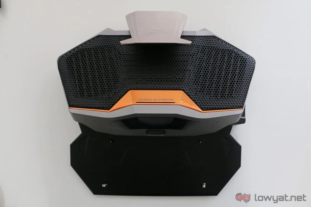 Asus-GX700-Liquid-Cooled-Gaming-Laptop-Review-28