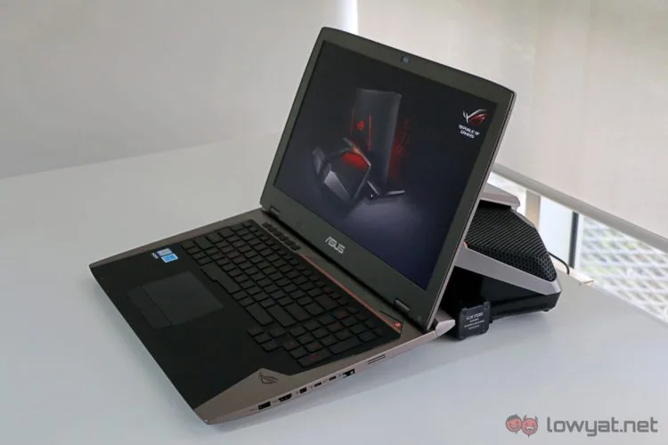 Asus-GX700-Liquid-Cooled-Gaming-Laptop-Review-34