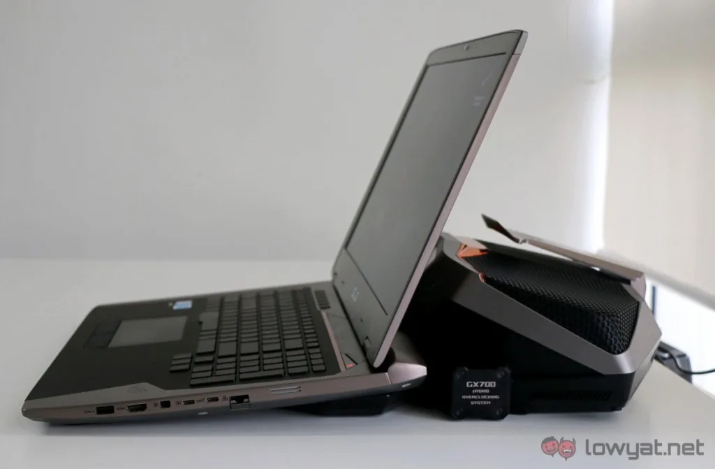 Asus-GX700-Liquid-Cooled-Gaming-Laptop-Review-35