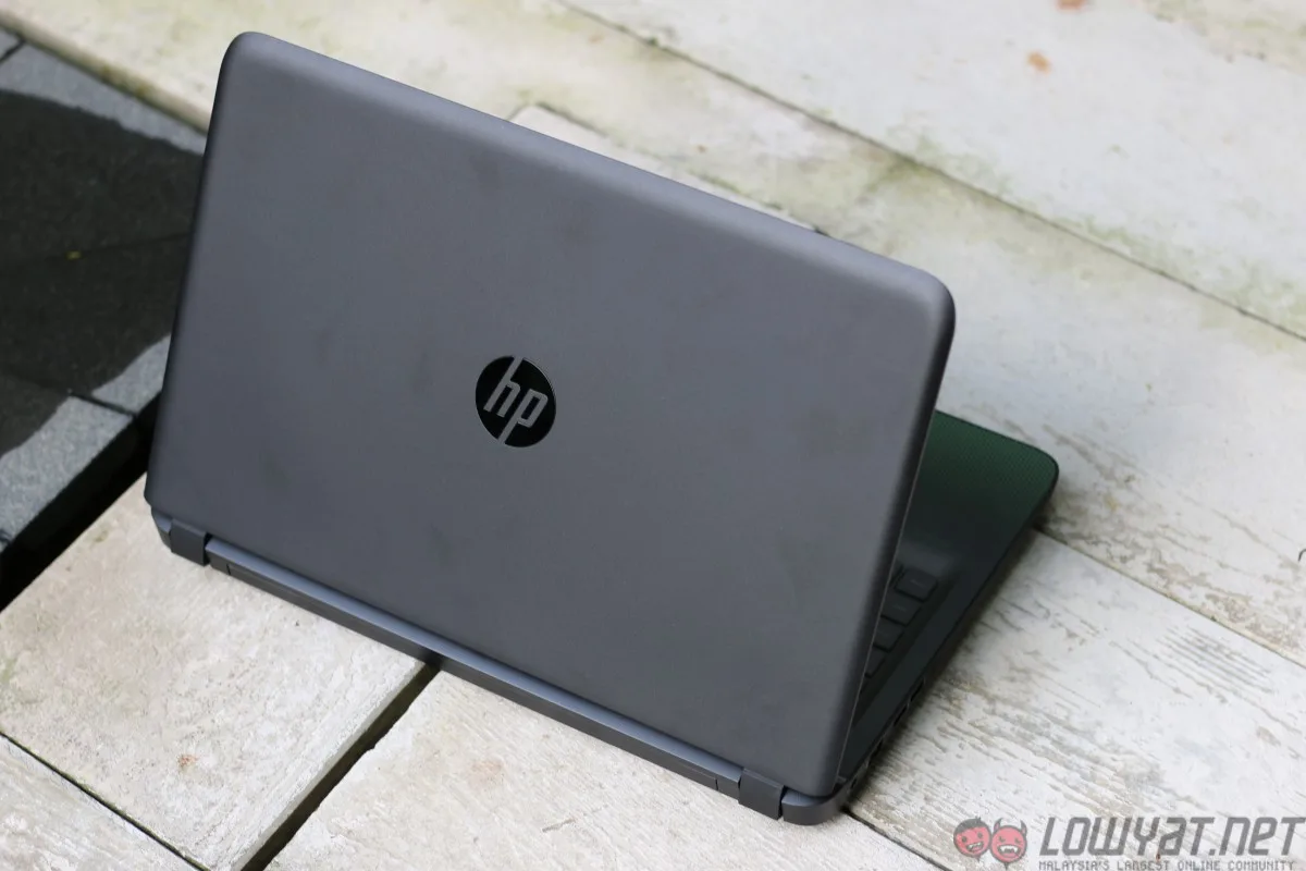 HP-Pavilion-Gaming-Laptop-12
