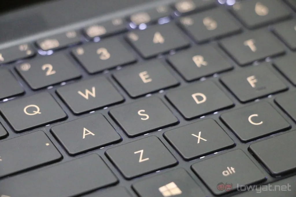 asus-zenbook-3-ho-7