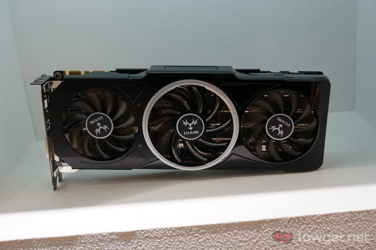 Lowyat-Computex-GPU-PC-Case-Mobo-130