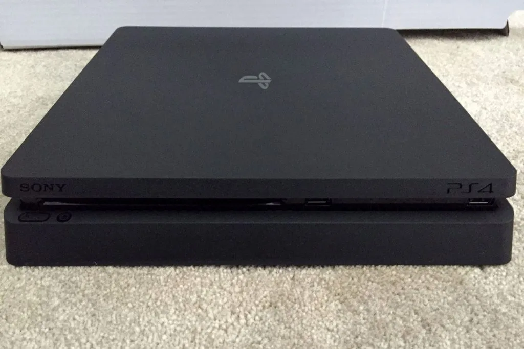 Sony PlayStation 4 Slim Leak