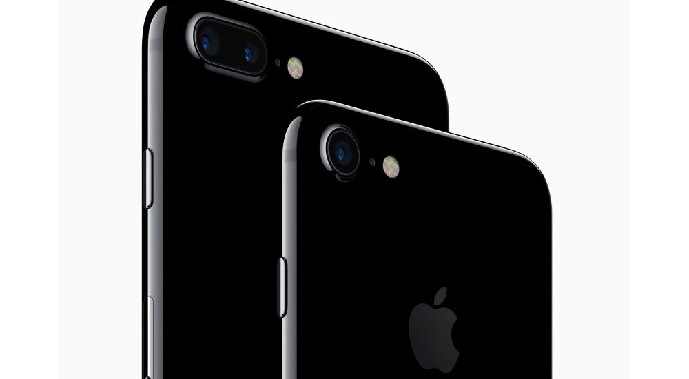 Apple iPhone 7 and iPhone 7 Plus