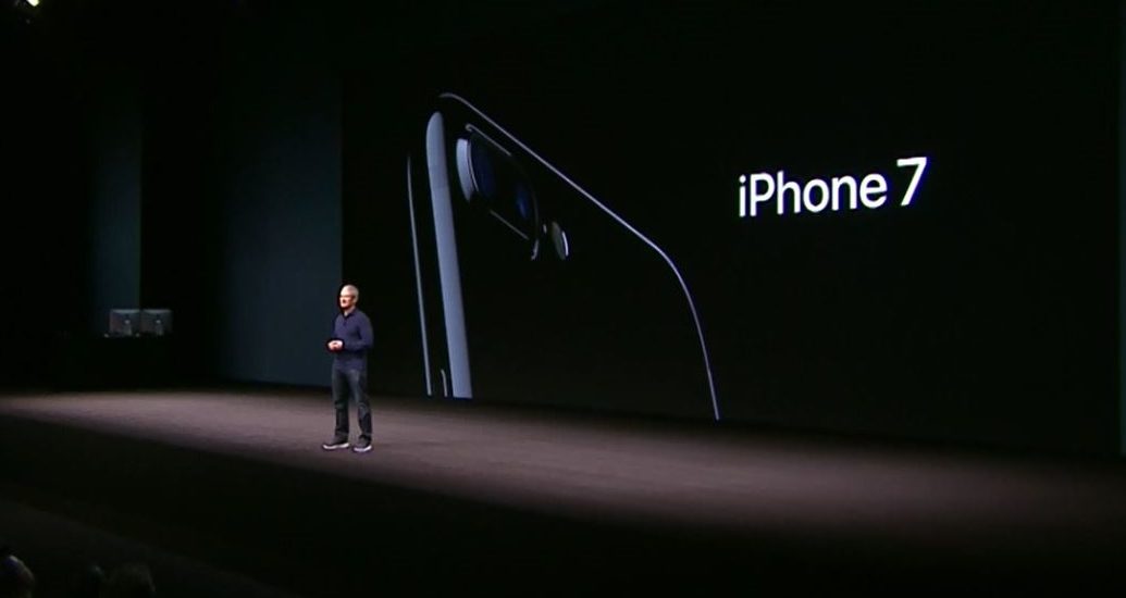 Apple-iPhone-7-77