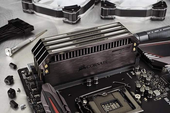 Corsair Dominator SE 1
