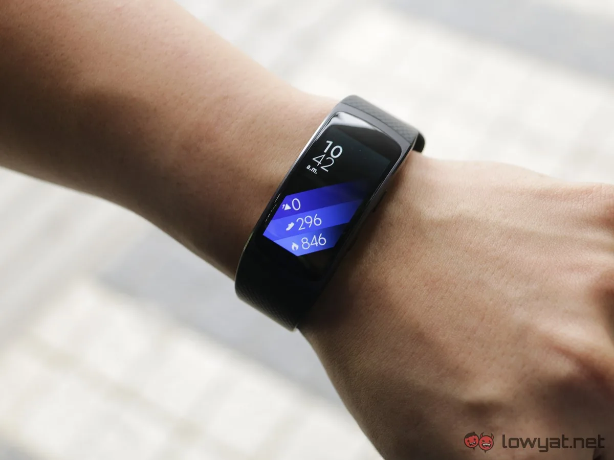 Samsung-GearFit-2-Lightning-Review-IMG_6569