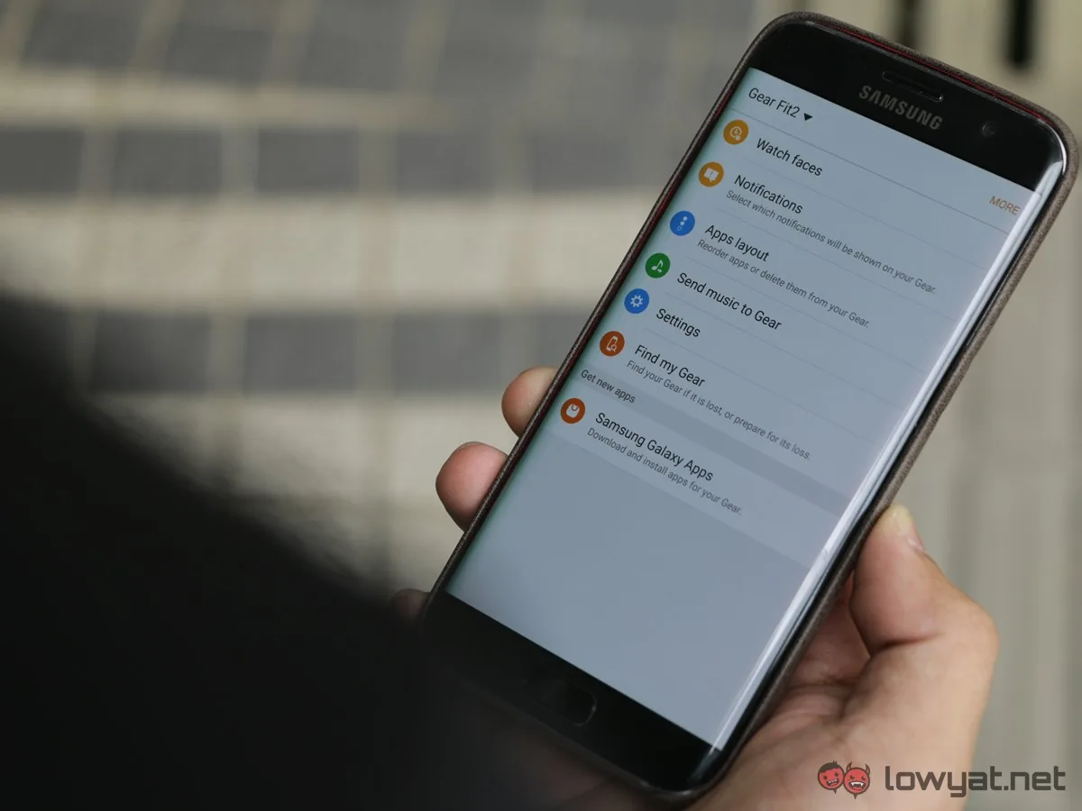 Samsung-GearFit-2-Lightning-Review-IMG_6577