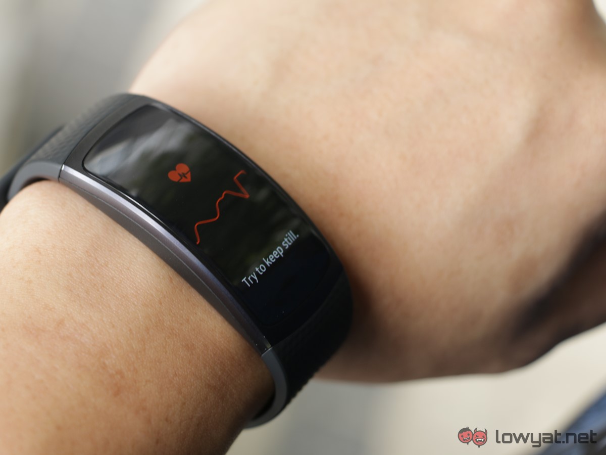 Samsung-GearFit-2-Lightning-Review-IMG_6587