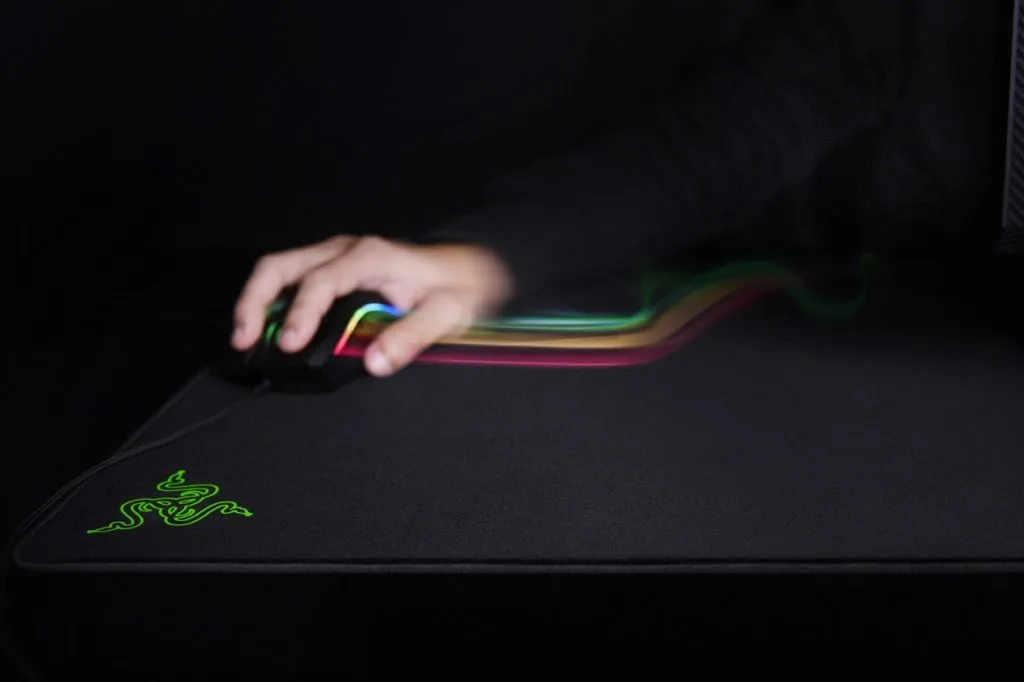 razer-gigantus-1
