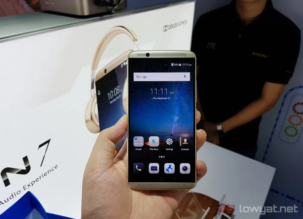 zte-axon-7-malaysia-3