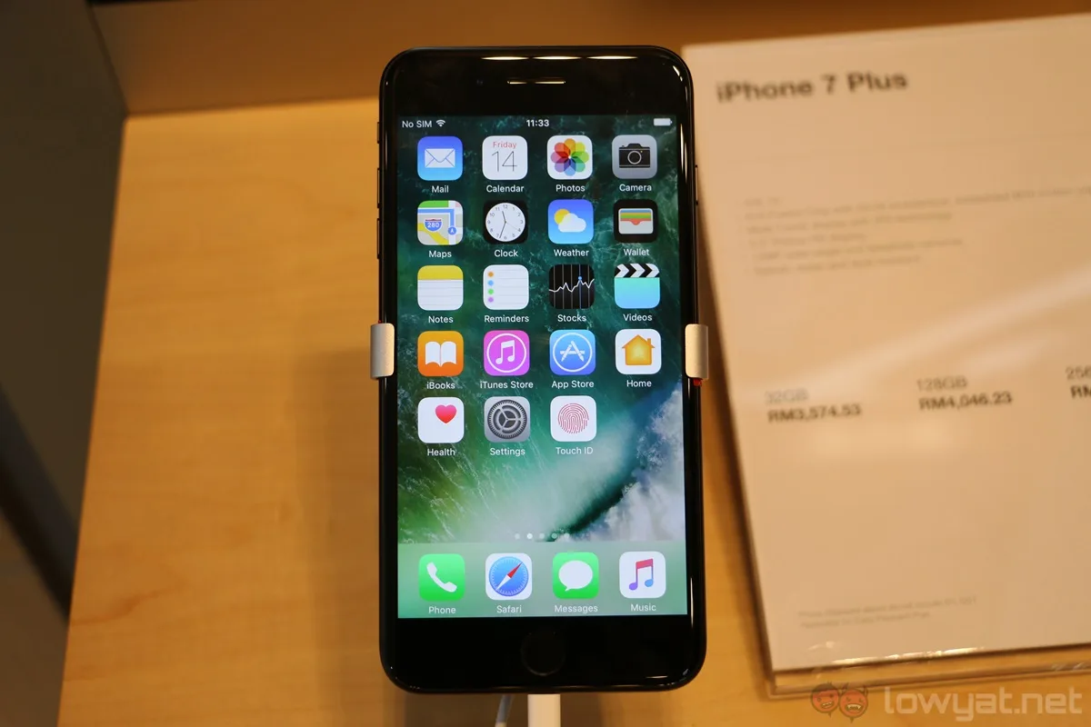 iphone-7-7-plus-launch-2