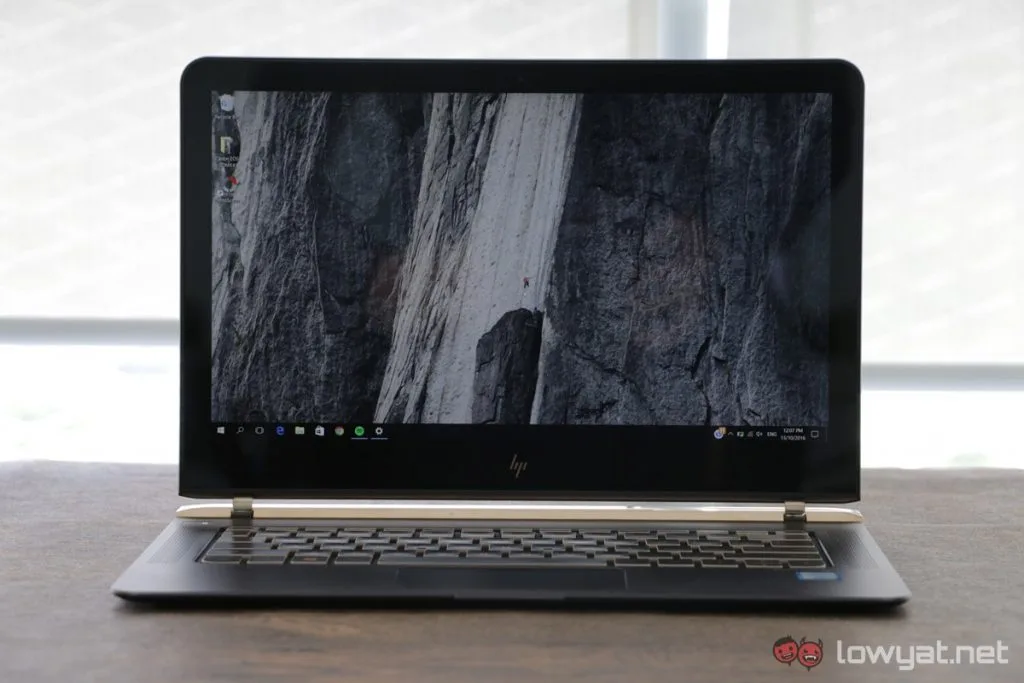 HP-Spectre-13-Laptop-Review-022