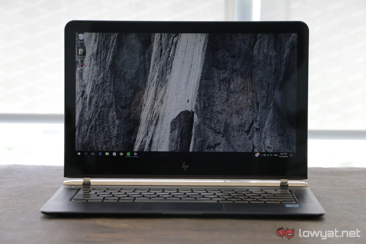 HP-Spectre-13-Laptop-Review-022