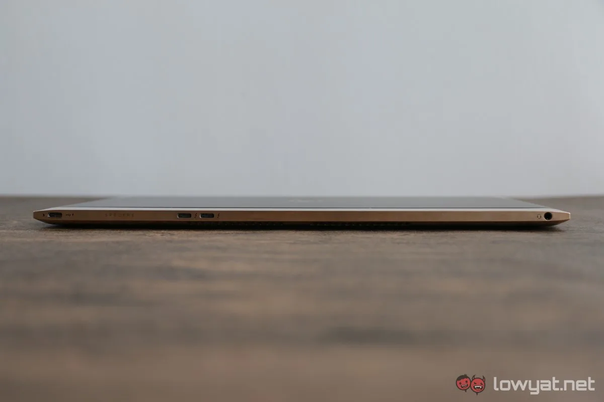 HP-Spectre-13-Laptop-Review-044