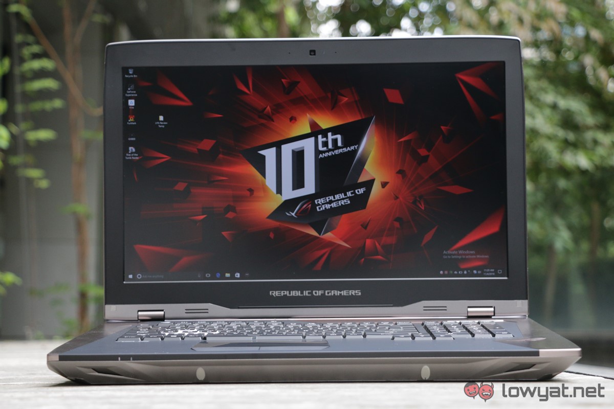 MSI-GT-83-SLI-Asus-GX-800-Laptop-Comparison-Review-IMG_7926