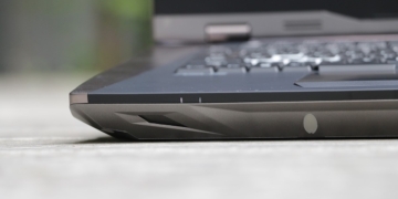 MSI GT 83 SLI Asus GX 800 Laptop Comparison Review IMG 7928