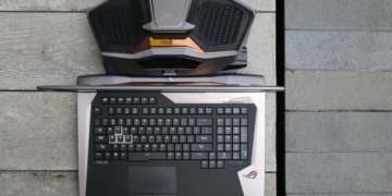 MSI GT 83 SLI Asus GX 800 Laptop Comparison Review IMG 7933