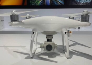 DJI Phantom 4 Pro At DJI Authorized Store Paradigm Mall