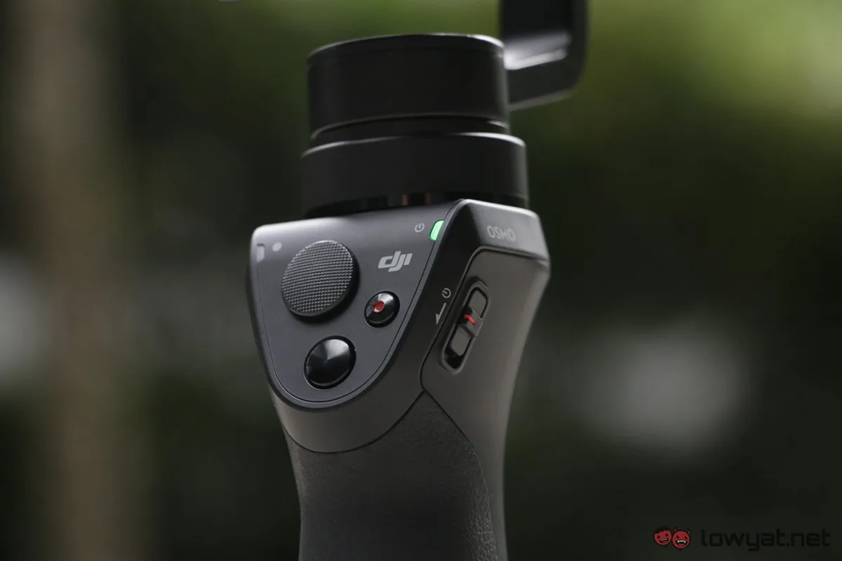 DJI-Osmo-Mobile-Lightning-Review-03