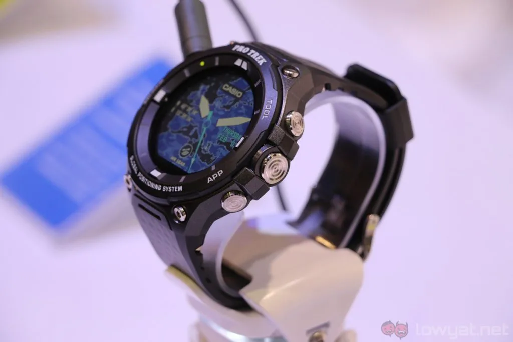 casio-smartwatch-ces-2017-2