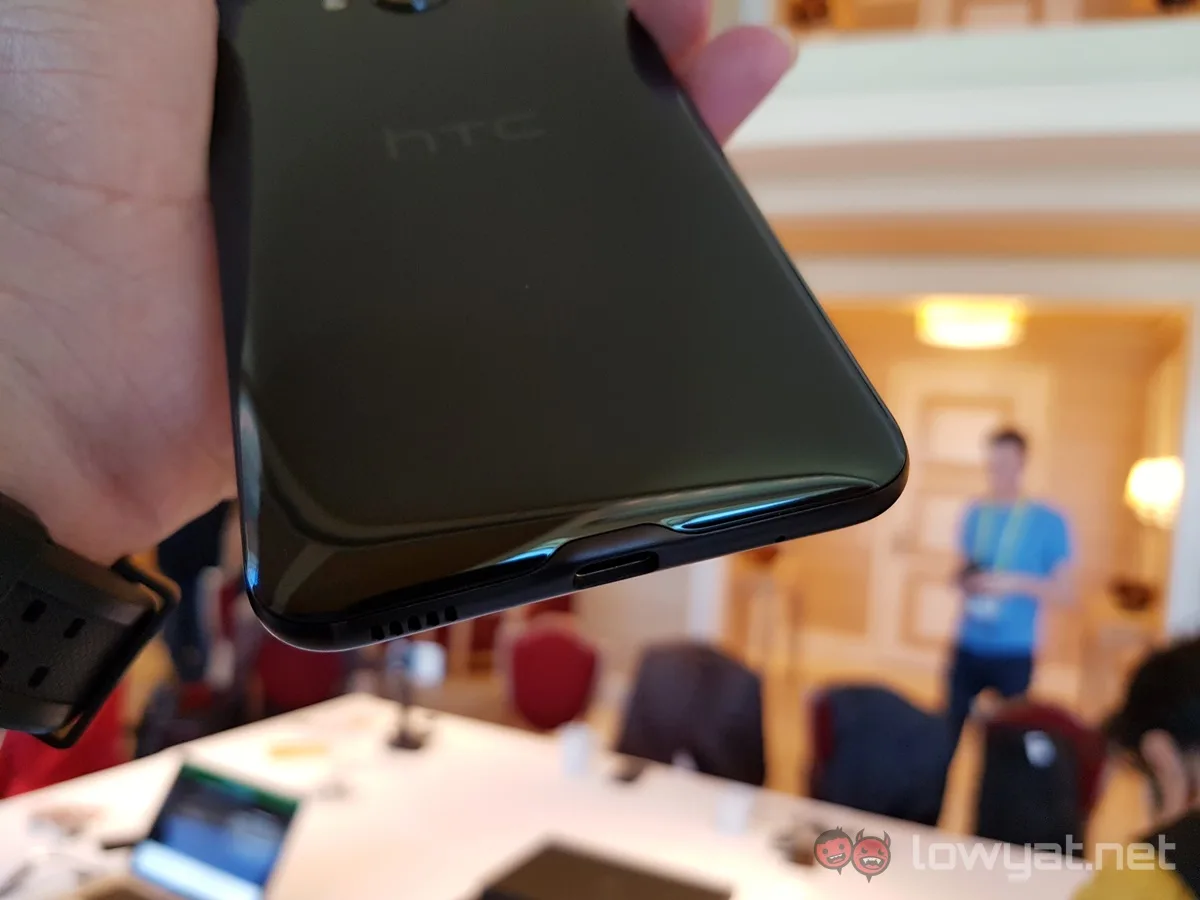 htc-u-ultra-u-play-19
