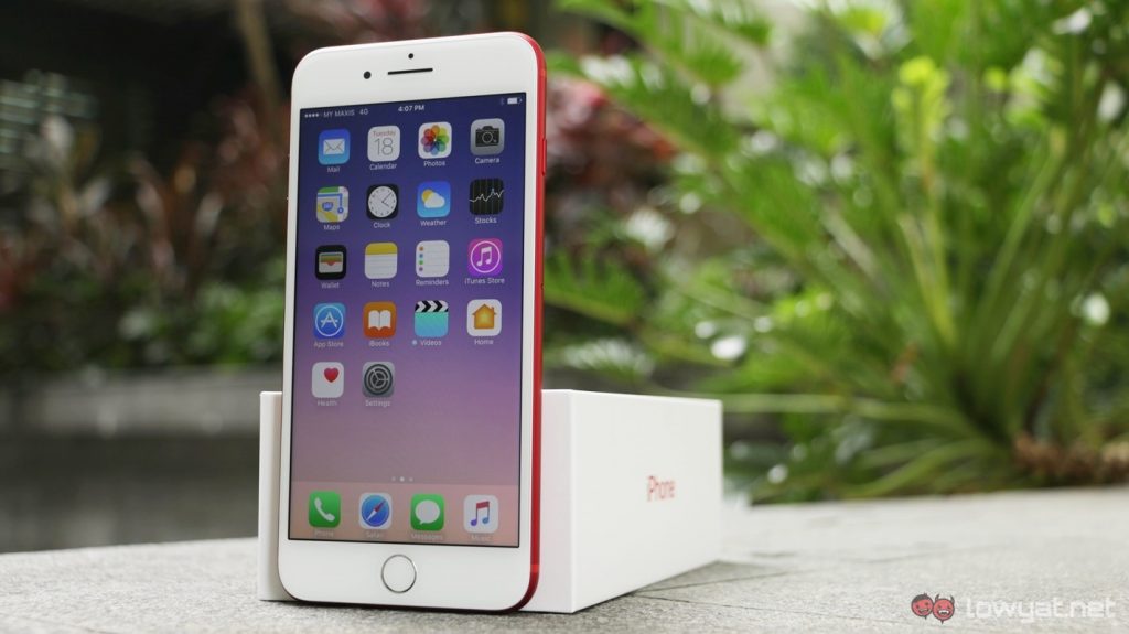 iPhone 7 Plus Product RED 060