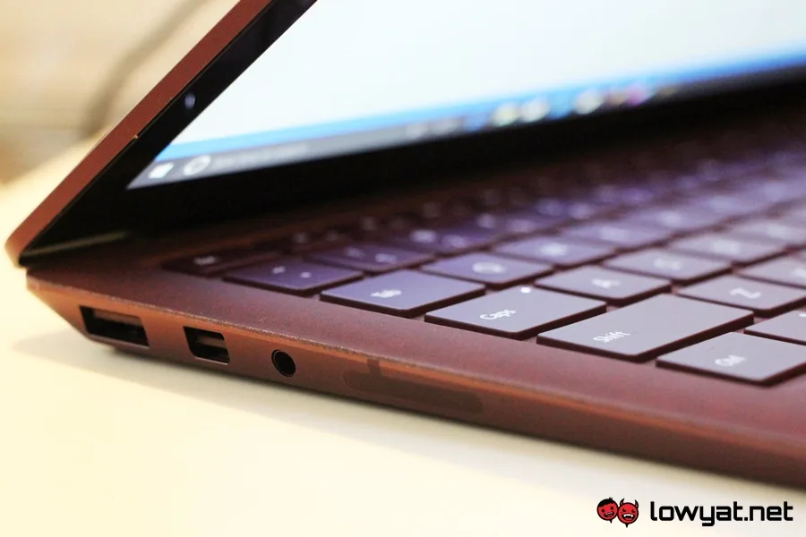 Microsoft Surface Laptop
