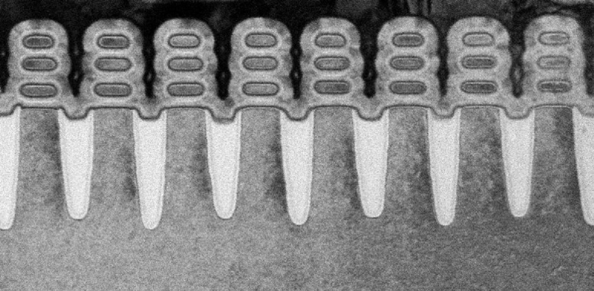 Silicon nanosheet transistors at 5nm