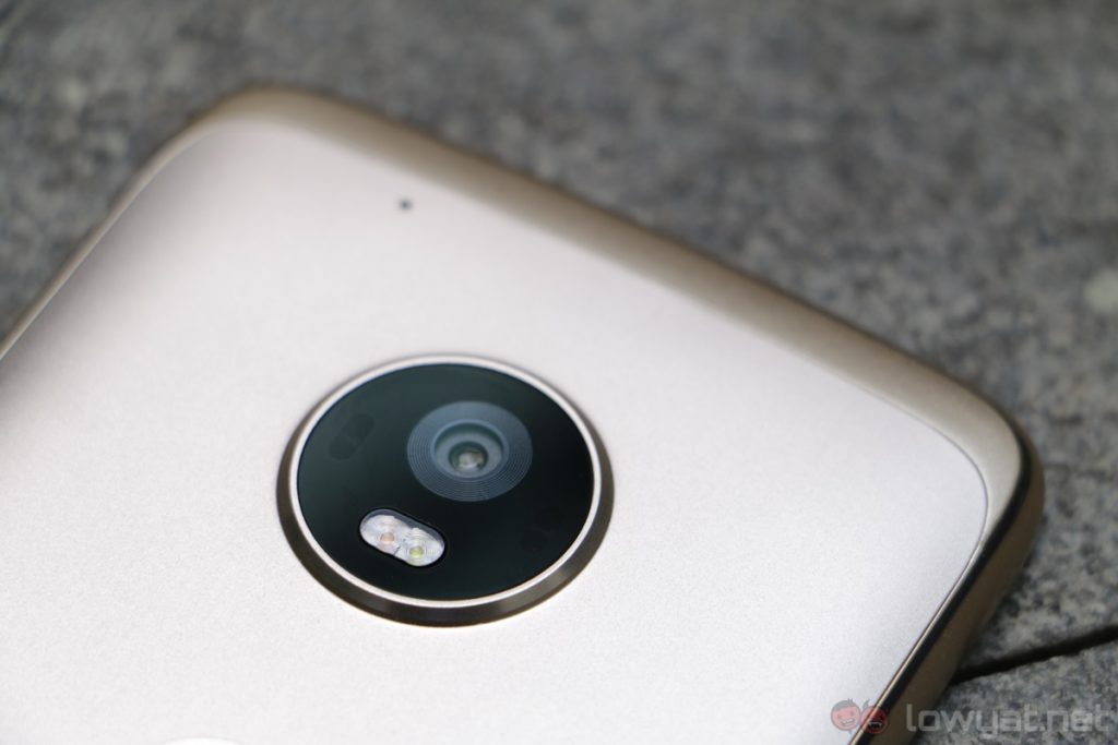 moto g5 plus review 5