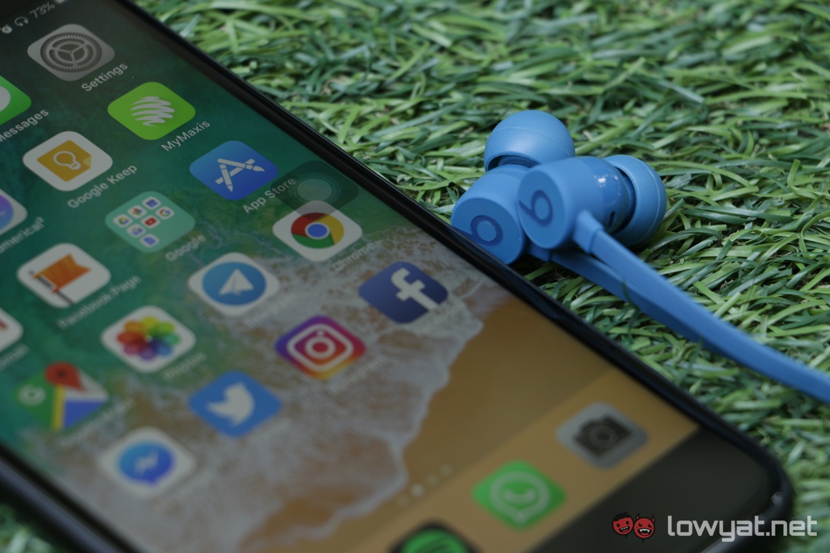 Apple BeatsX Wireless Earphones