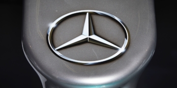 Mercedes-Benz 

Mercedes-Benz