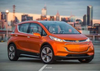 2015 Chevrolet Bolt EV Concept all electric vehicle. Front ¾ in city scape. Bolt EV Concept builds upon Chevy’s experience gained from both the Volt and Spark EV to make an affordable, long-range all-electric vehicle to market. The Bolt EV is designed to meet the daily driving needs of Chevrolet customers around the globe with more than 200 miles of range and a price tag around $30,000.