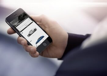 With Audi on demand+ the brand with the Four Rings is now bringing the successful premium mobility concept for flexible use and exceptional service to Beijing. Users select the car desired from a range of prestigious top models from a high-performance vehicle to an upper class sedan. Customers can use their smartphones to book their preferred models and pay while on the move. A concierge service brings the car to the customer by request. The metropolis is the first location for Audi on demand+ in China, and plans call for the offering to become available in major medium and large-sized cities across China to form a regionwide mobility service network within the next years.