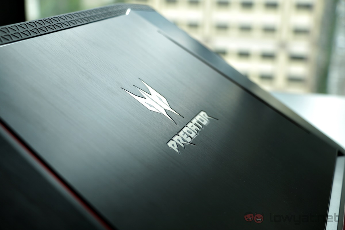 Acer Predator Helios 300 005