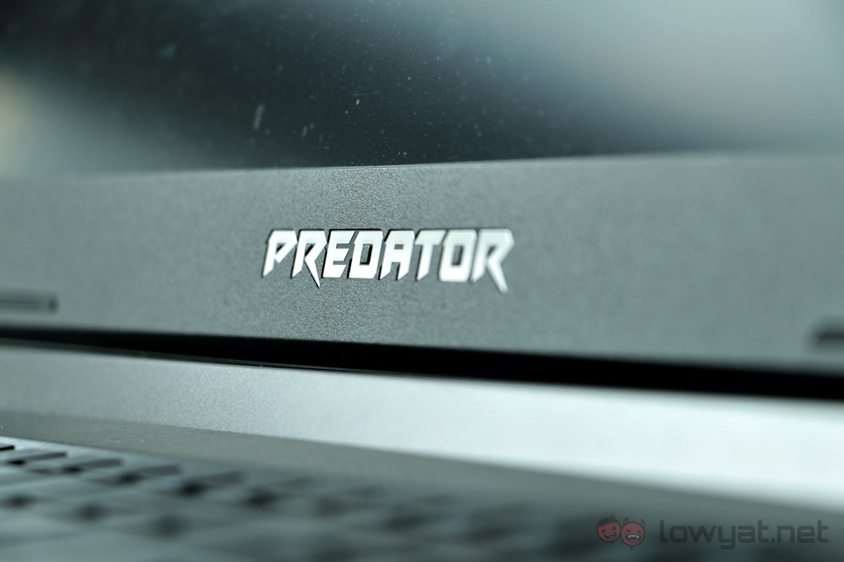 Acer Predator Helios 300 013