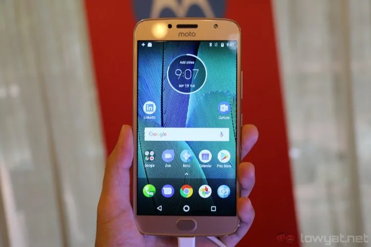 Moto G5S Plus