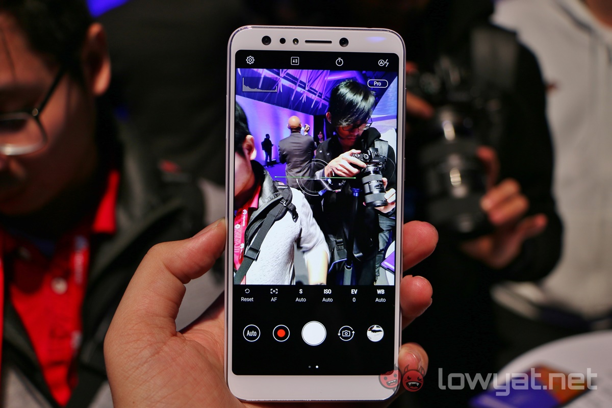 Asus ZenFone 5 Lite Hands On: A New Challenger  Lowyat.NET